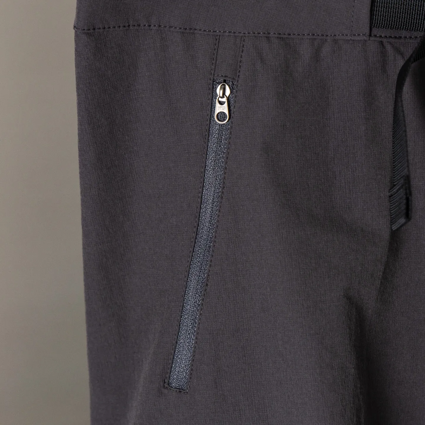 ( Quality )System-A （ ） 、 。 ，Breathable ， 。 Fortius 2.0 ， Wear-Resistant。 ， ，